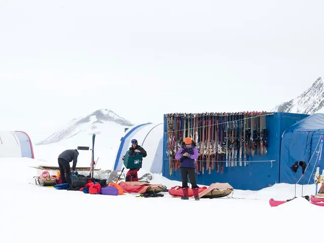 Dramatic Rescue Efforts: Larimer County Emergency Teams Aid Stranded Hikers