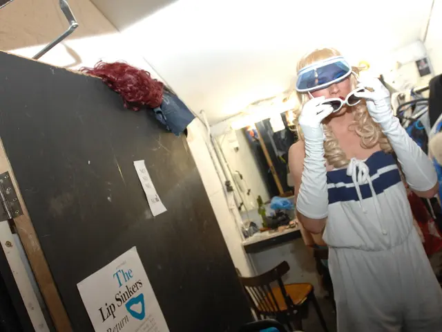 Unwanted behavior or mistreatment at a cosmetics salon