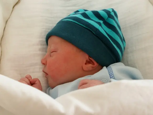 Navigating Infant Sleep Patterns: Advice for Mothers in Nigeria