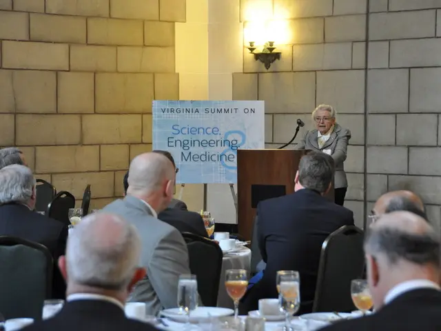 Diner at the solitude club leaves woman inundated with sympathy following last-minute cancellation