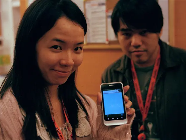 Distinguishing between Stalking and Love: Key Points to Recognize