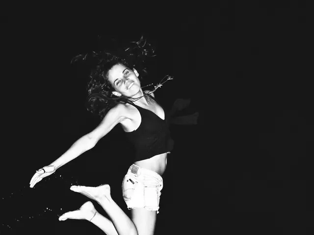 High-Dive Peril: Why a Leap from a Ten-Meter Platform Can Be Deadly