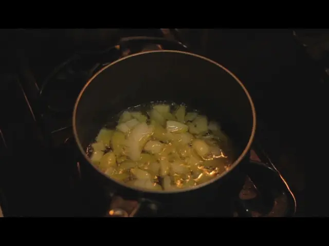 Federal Alert: Potential lead contamination in non-stick cookware from food